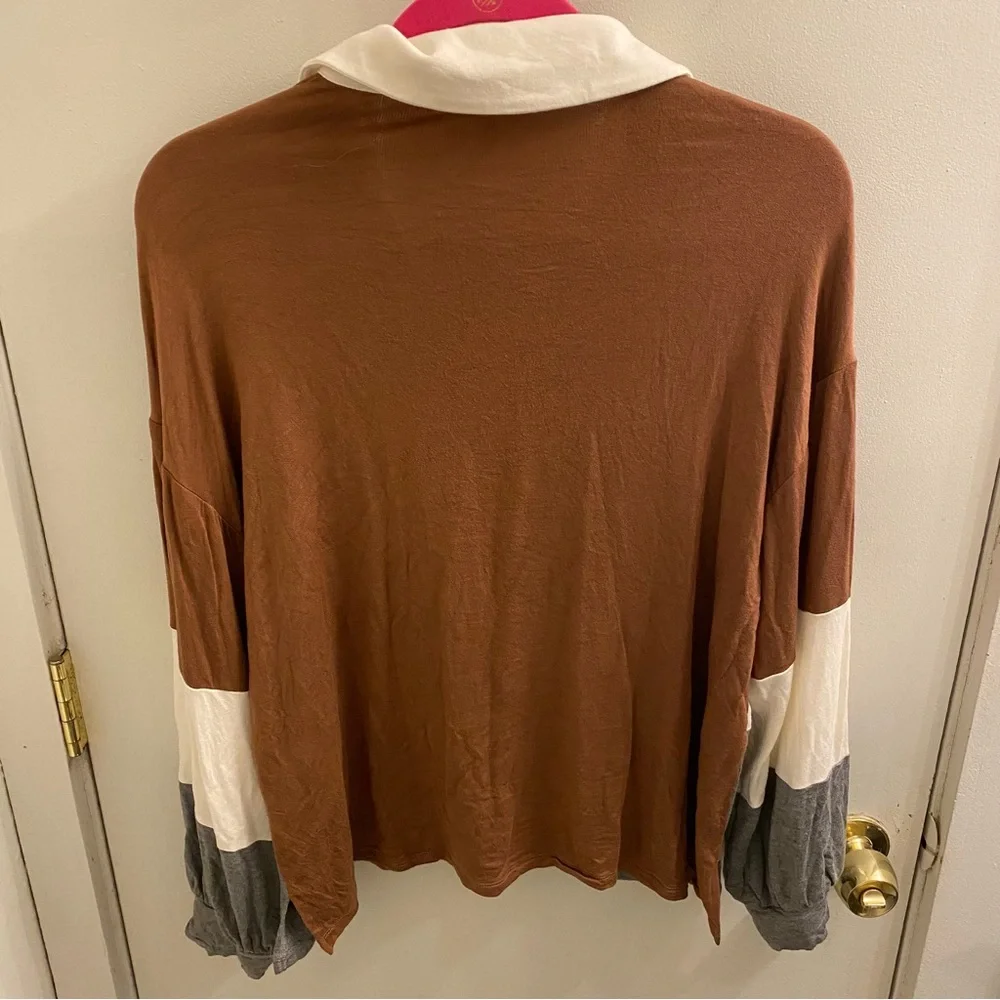 Maurices Rugby Colorblock Henley Tee Size L - Picture 5 of 5